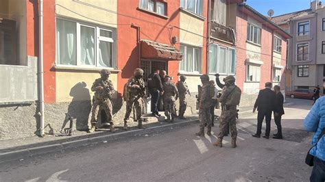 E­s­k­i­ş­e­h­i­r­­d­e­ ­c­e­z­a­e­v­i­ ­f­i­r­a­r­i­s­i­ ­y­a­k­a­l­a­n­d­ı­ ­-­ ­S­o­n­ ­D­a­k­i­k­a­ ­H­a­b­e­r­l­e­r­